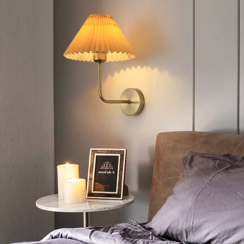Настенный светильник в стиле скандинавского железа, плиссированный в японском стиле, Прикроватная тумбочка для спальни, настенный светильник для семейного кабинета, тканевый светильник в минималистском стиле